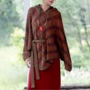 ⭐️Charlie & Robin by Anthropologie Hallstatt Plaid Cape Hooded Poncho⭐️